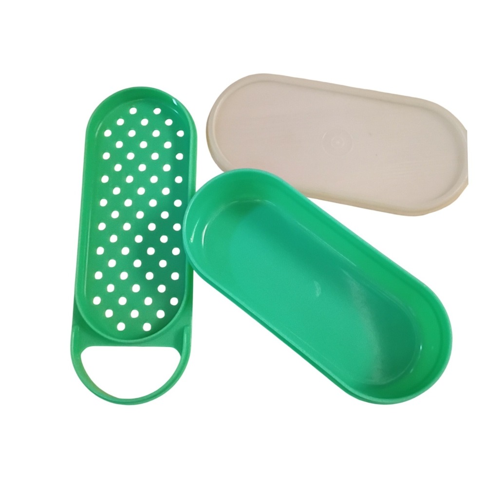 Tupperware Vintage Celery Keeper Green Vegetable Crisper 3pc Set 1314 1315